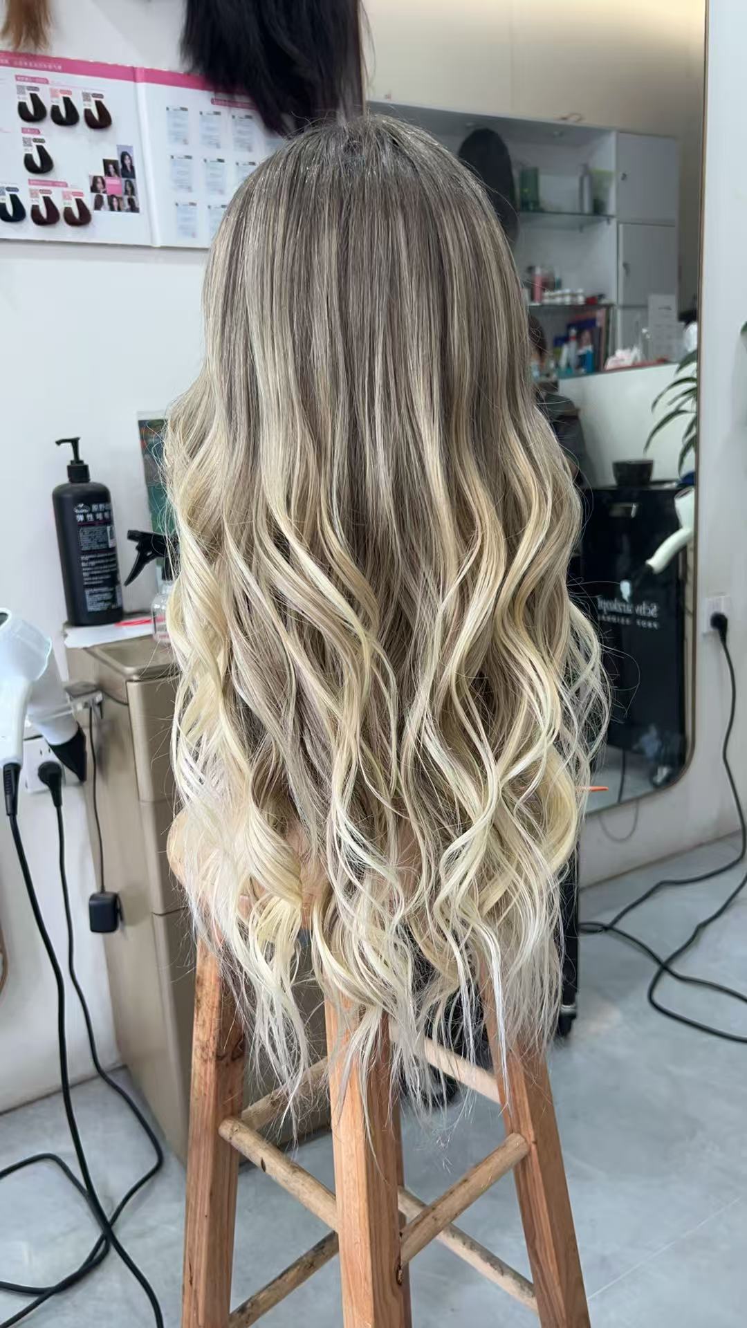 MEBARY Cool-toned blonde Balayage Human Hair Wig for White Women