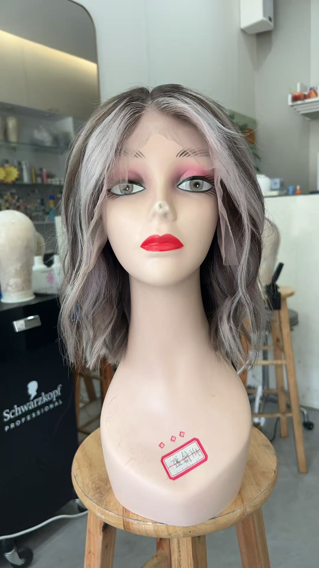 MEBARY Lace Front Human Hair Wig for White Women ¨C Ash Gray Short Wavy Bob, Natural Look